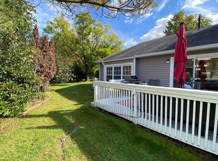 38 Oak Ln, Eatontown, NJ