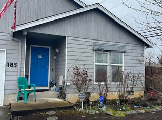 485 S 12th St, Independence, OR 97351
