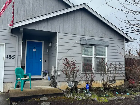 485 S 12th St, Independence, OR 97351