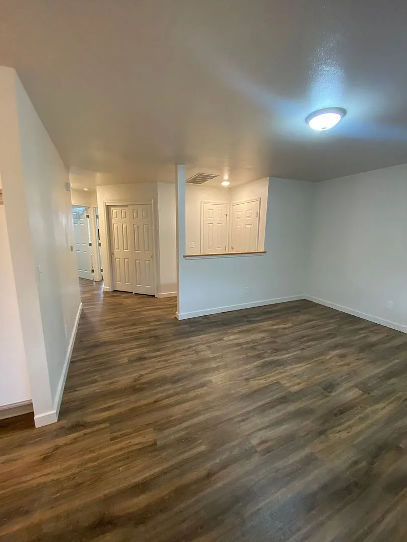 105 - Garden Grove — Photo 2