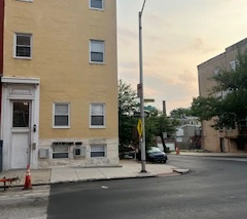 1328 McCulloh St