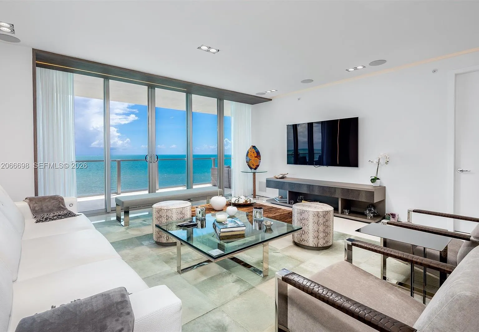 Oceana Key Biscayne Condo — Photo 3