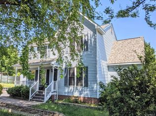 11925 Warfield Ridge Dr, Chester, VA 23831