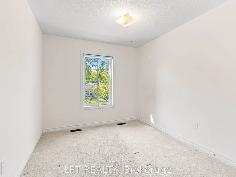 110 Grew Blvd #Townhouse 05 — Photo 20