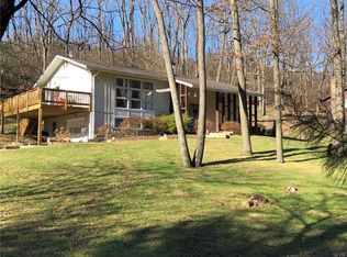 6838 Lime Kiln Rd, Slatington, PA 18080