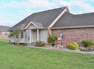 1206 N 9th Ave, Ozark, MO 65721