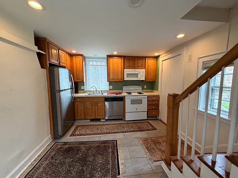 63 Poplar St #3 — Photo 3
