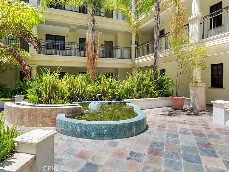 333 N Hill Ave #305 — Photo 24