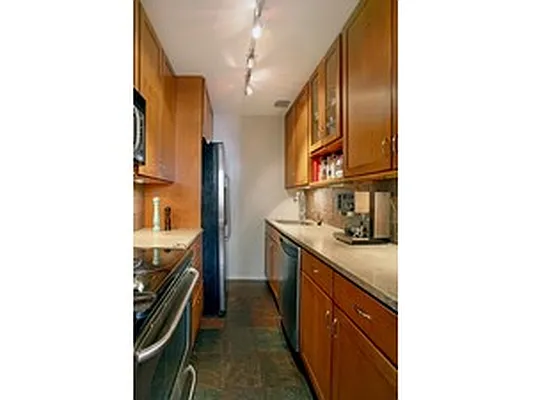 Sold by Corcoran | media 11