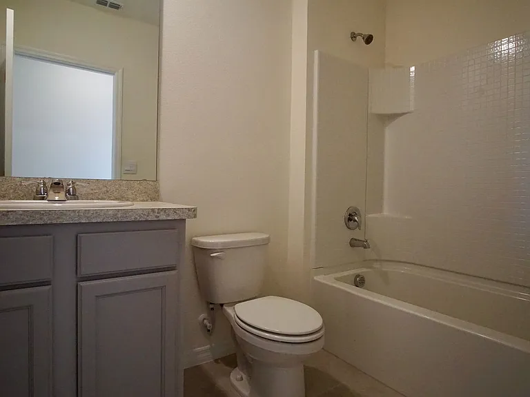 1703 Post Oak Dr — Photo 18