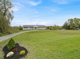 16 Lewisburg Rd, Wantage, NJ 07461