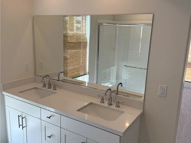 1816 E 1st St #450 — Photo 32