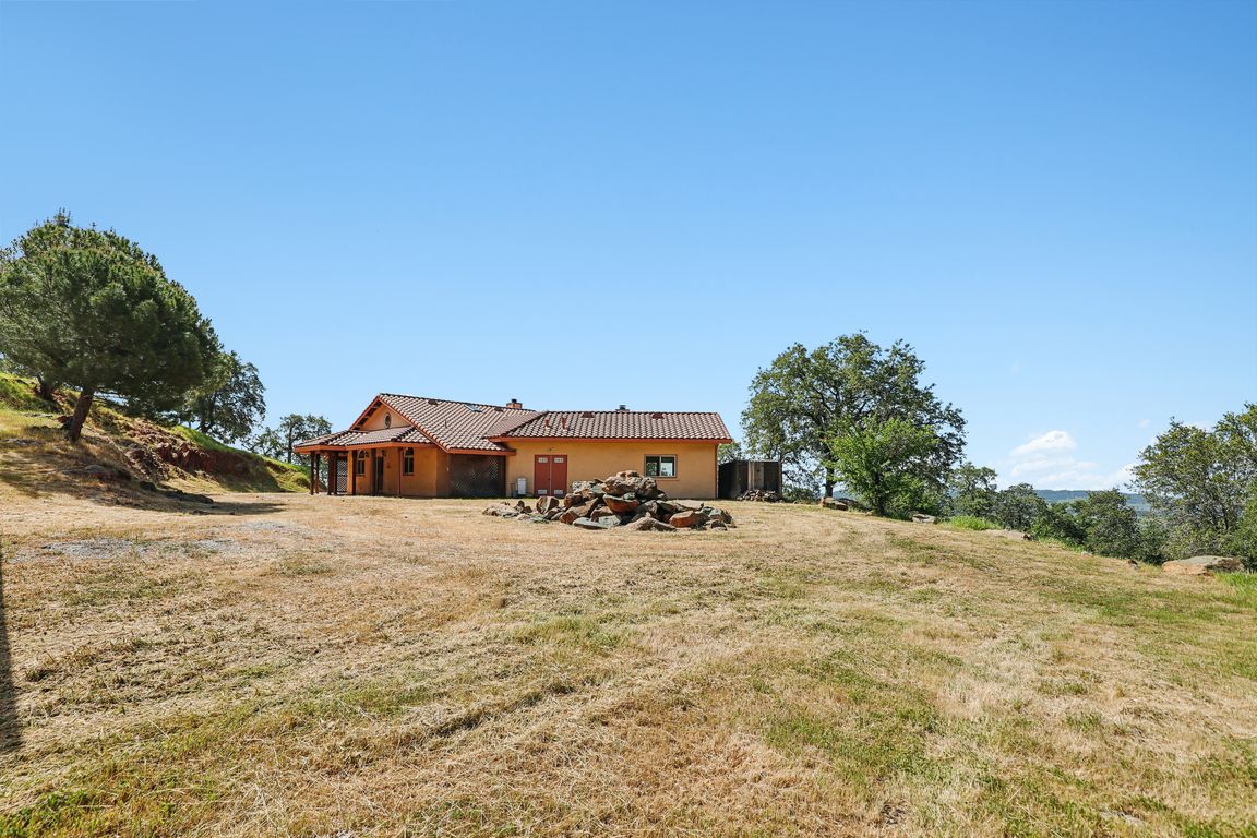 Hunt Rd-S0304-001.jpg