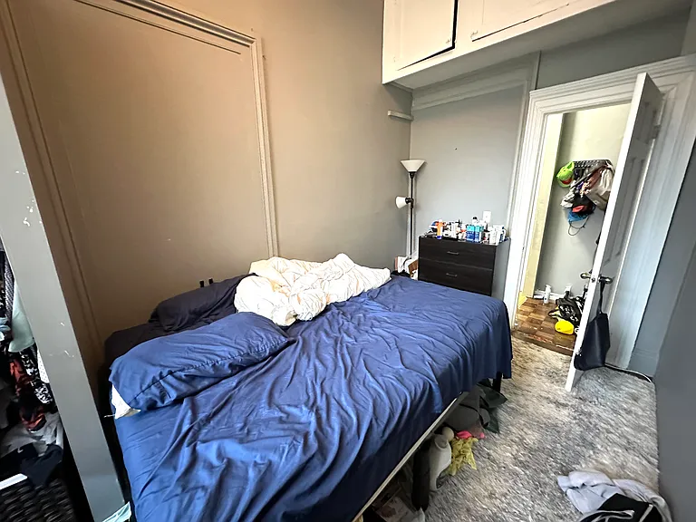 233 W 14th St #3R — Photo 16