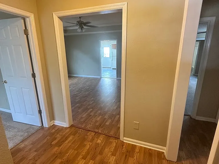 1763 Wayland Park Dr — Photo 5