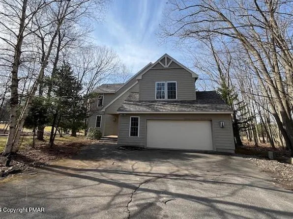 409 Gentian Ln, Pocono Pines, PA 18350
