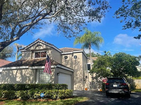 4th image of 10157 NW 4th St #10157