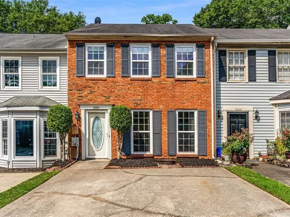 1004 Windy Oaks Ct SE, Smyrna, GA 30080