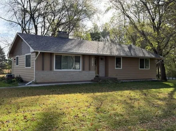 921 S Meadow Rd, Litchfield, MN 55355