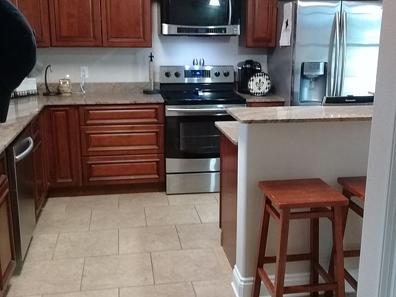 3rd image of 382 Butler Rd