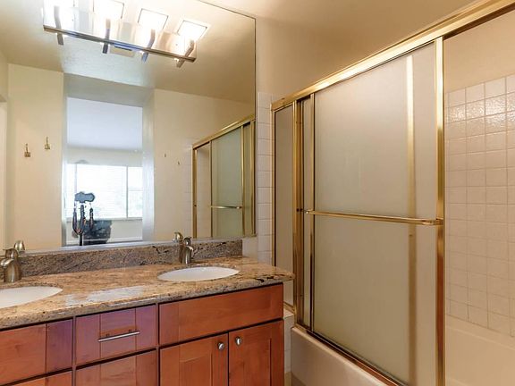 5th image of 6412 Buena Vista Dr #C