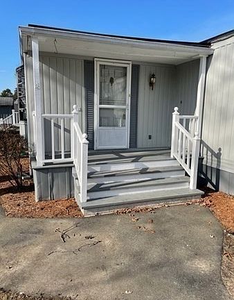 4th image of 2 Fawn Dr