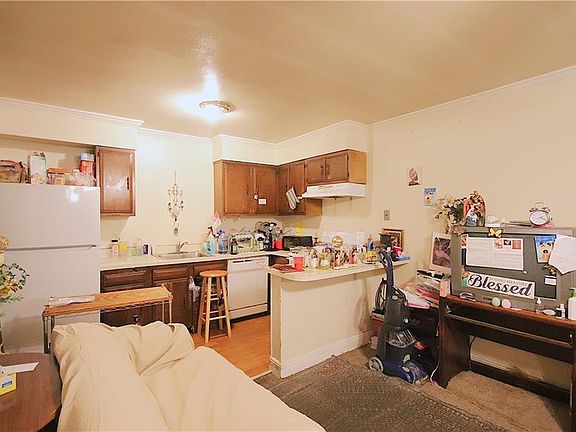5th image of 7522 Benjamin St APT 204