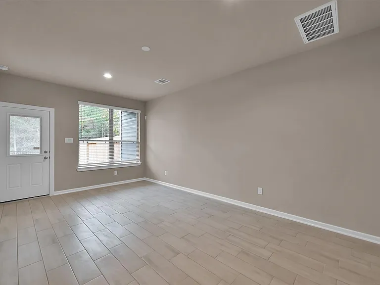 543 Longleaf Pine Dr — Photo 16