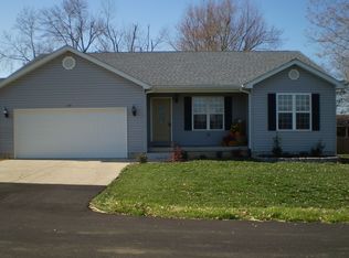 131 Penny Ln, Farmington, MO 63640