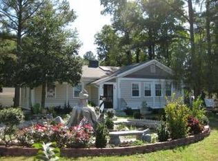 5868 Godwin Blvd, Suffolk, VA 23432