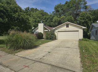 918 W Eads St, Urbana, IL
