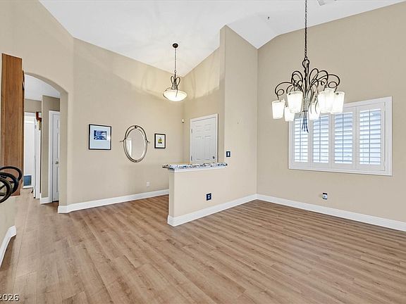 4th image of 10234 Birch Bluff Ln