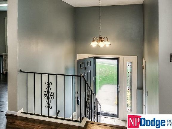 3rd image of 12224 Crawford Cir