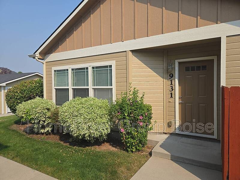 1st image of 9131 W Brogan Dr
