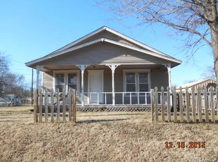 320 N Division St, Coweta, OK 74429