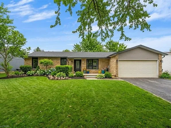 44 McClellan Rd, Caledon, ON L7K 0C8