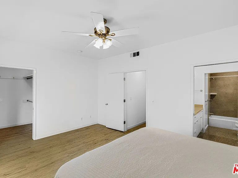 115 Galleon St #B — Photo 14