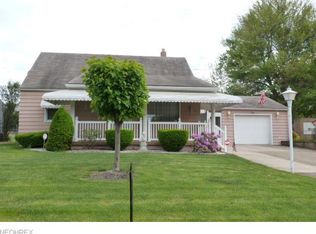 202 Smithfield St, Struthers, OH 44471