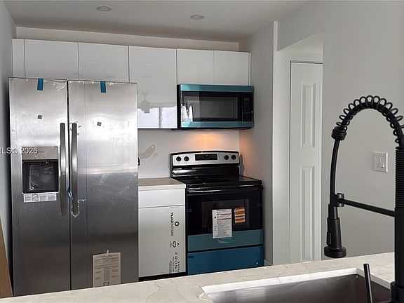 5th image of 1357 NE Ocean Blvd APT 311