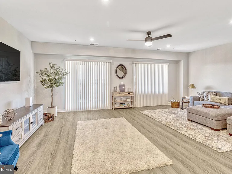 1669 Dunnington Pl — Photo 8