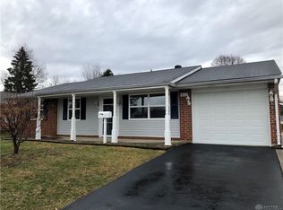 1633 Seneca Dr, Xenia, OH 45385