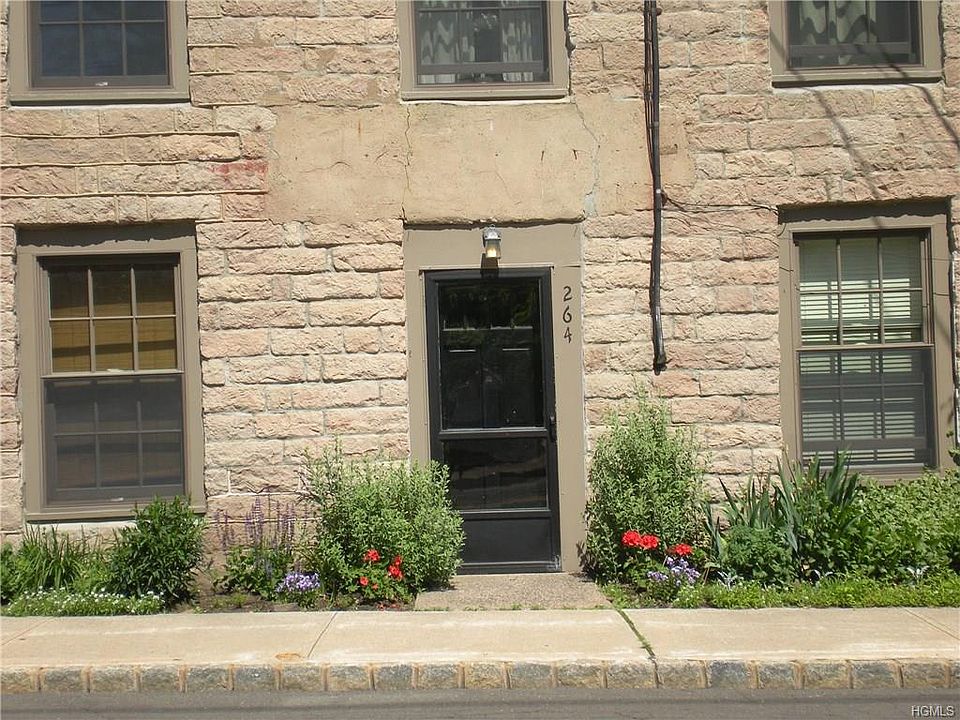1st image of 264 Piermont Ave APT 3