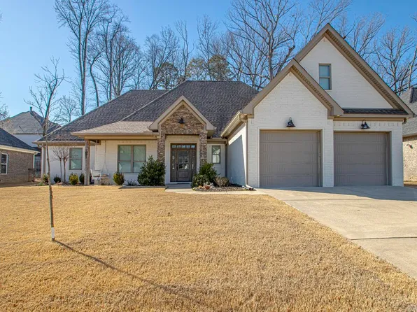 7821 S Shoreline Blvd, Benton, AR 72019