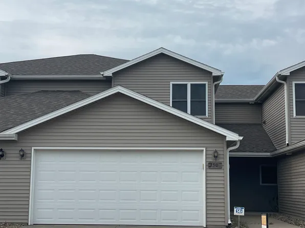 3507 McLaughlin Dr, Lincoln, NE 68516