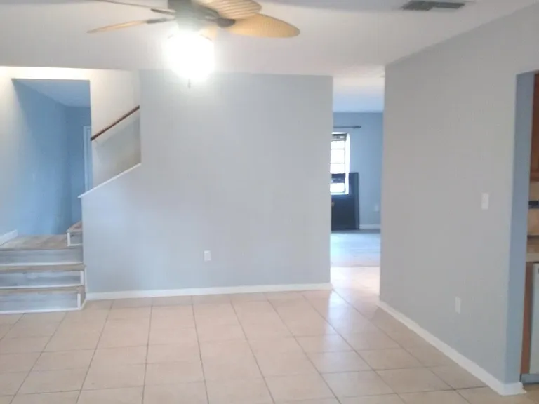 35 Arthur Ct — Photo 2