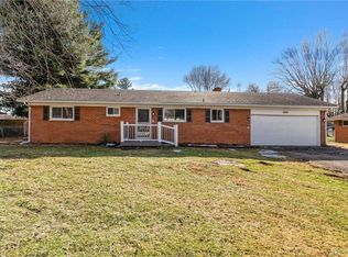 1069 Whitestone Rd, Xenia, OH 45385