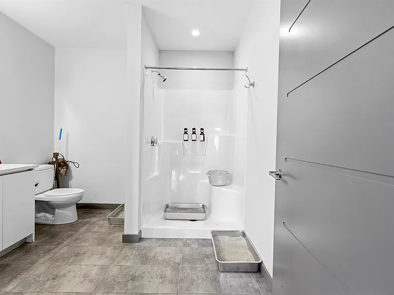 145 Newbury Ave #15 — Photo 17
