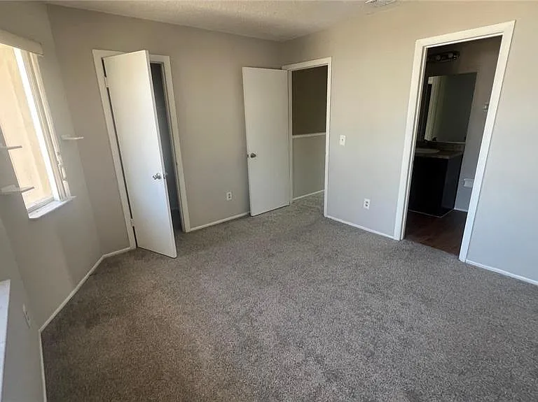 202 Watts Ln #D — Photo 13