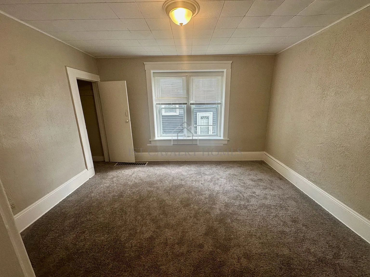 1 bed, 2.0 bath, $450 — Photo 4