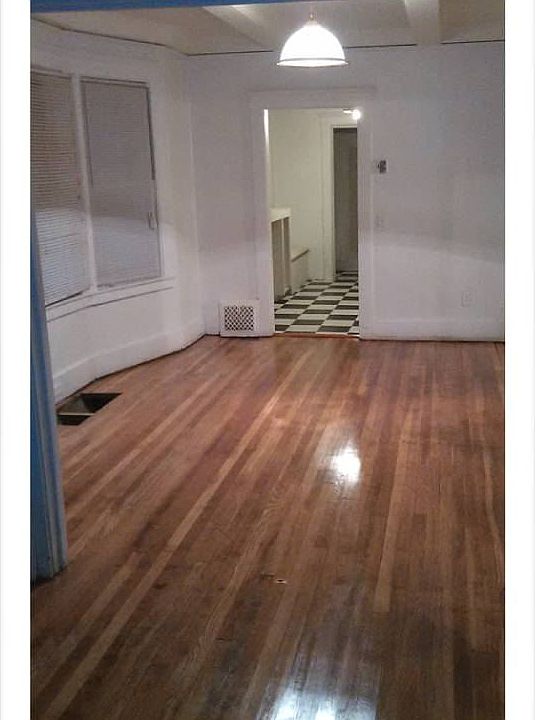 42 PILGRIM LIVING RM DINING RM